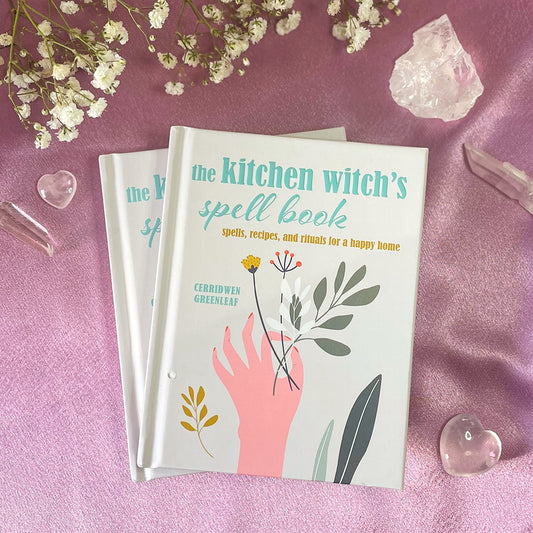 The Kitchen Witch’s Spell Book | Cerridwen Greenleaf